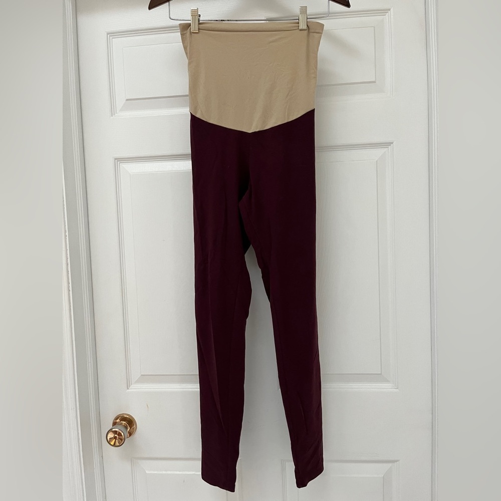 Motherhood maternity leggings size medium